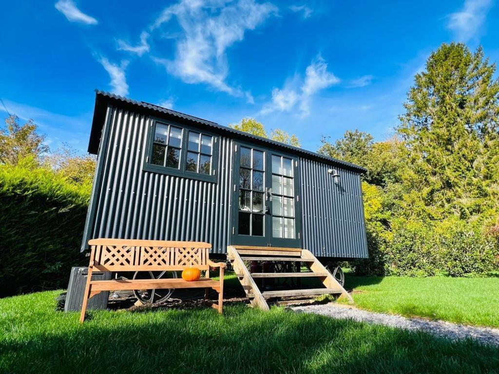 Cocklebury Farm Apartment Pewsey Exterior photo